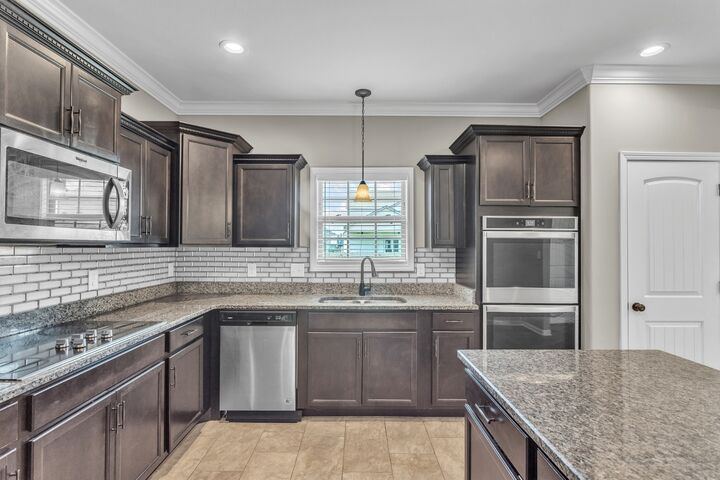 1370 Millet Dr  Clarksville TN 37040 photo