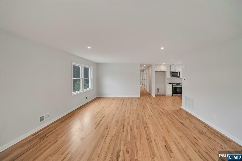 Property Photo: 800 Pleasantview Terrace NJ 07657