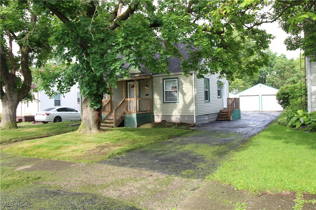 Property Photo:  789 Meadowbrook Avenue SE  OH 44484 