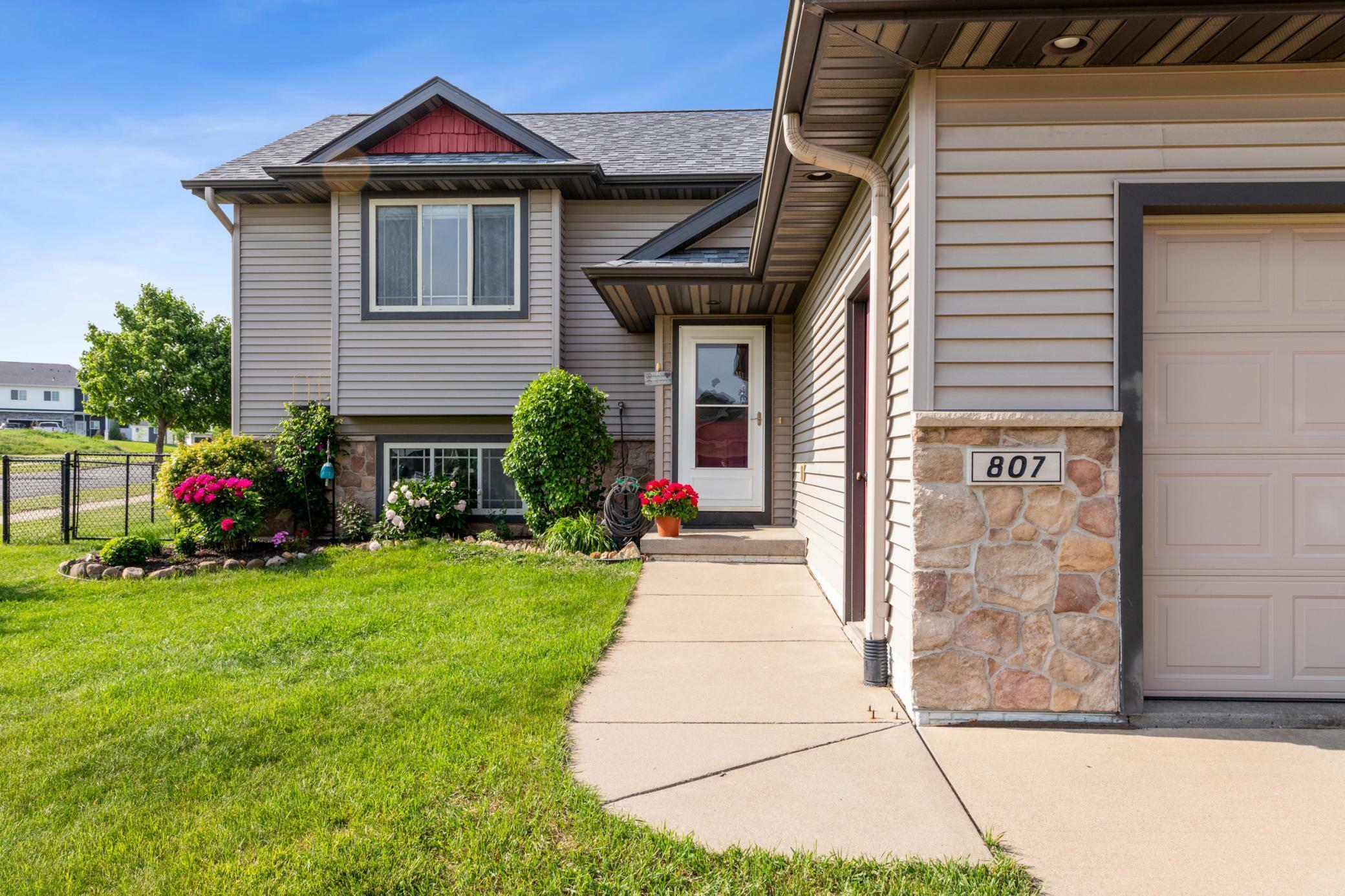 Property Photo: 807 Fairchild Drive WI 54022
