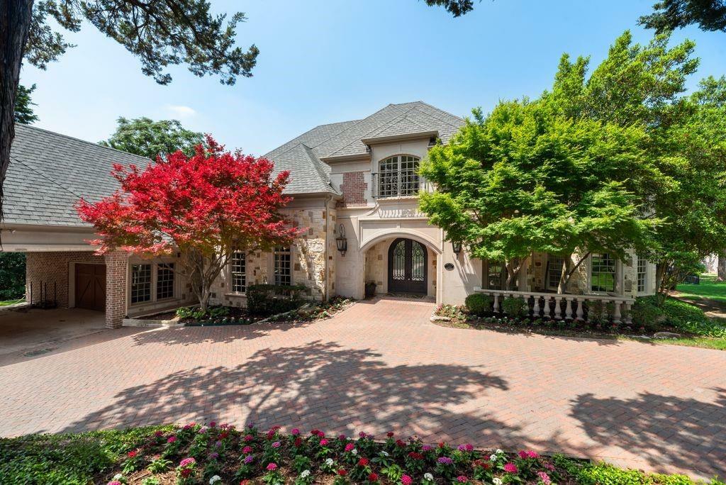 Property Photo:  842 Bluff Ridge Drive  TX 75104 