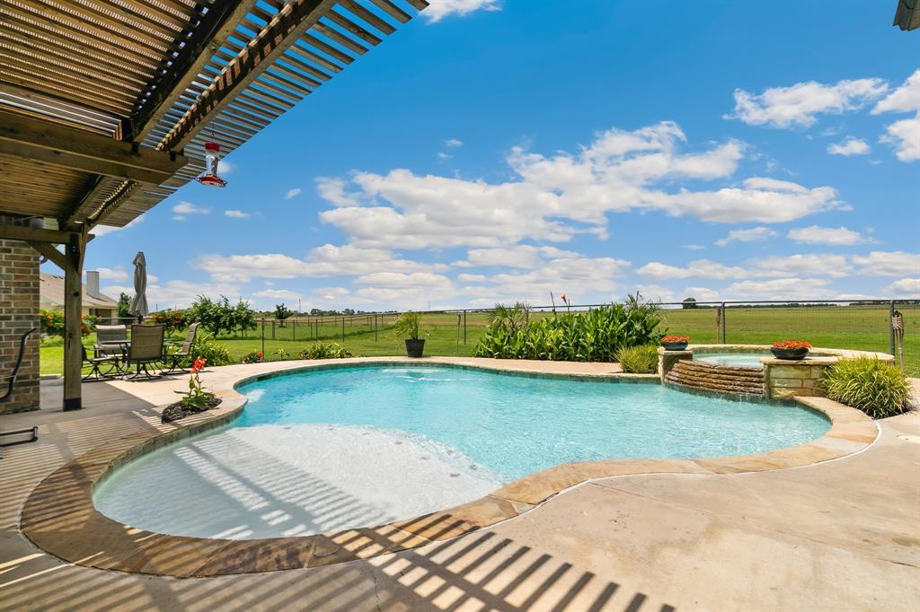 Property Photo:  2011 Twin Creeks Circle  TX 76258 