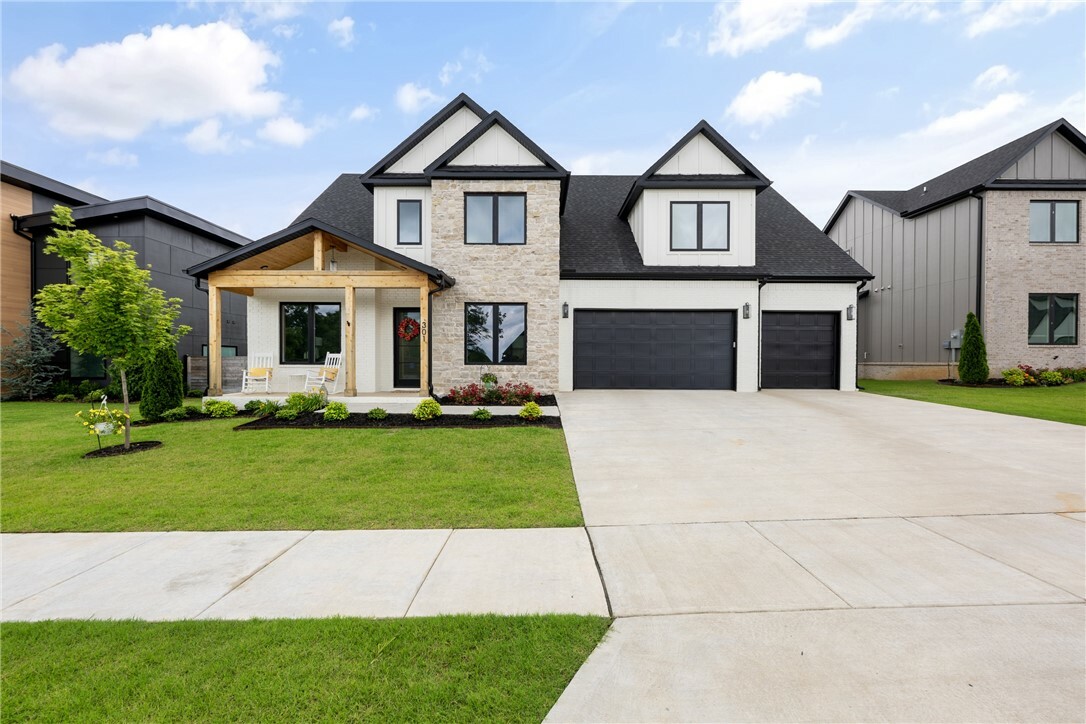 301 SW Autumn Hills Road  Bentonville AR 72712 photo