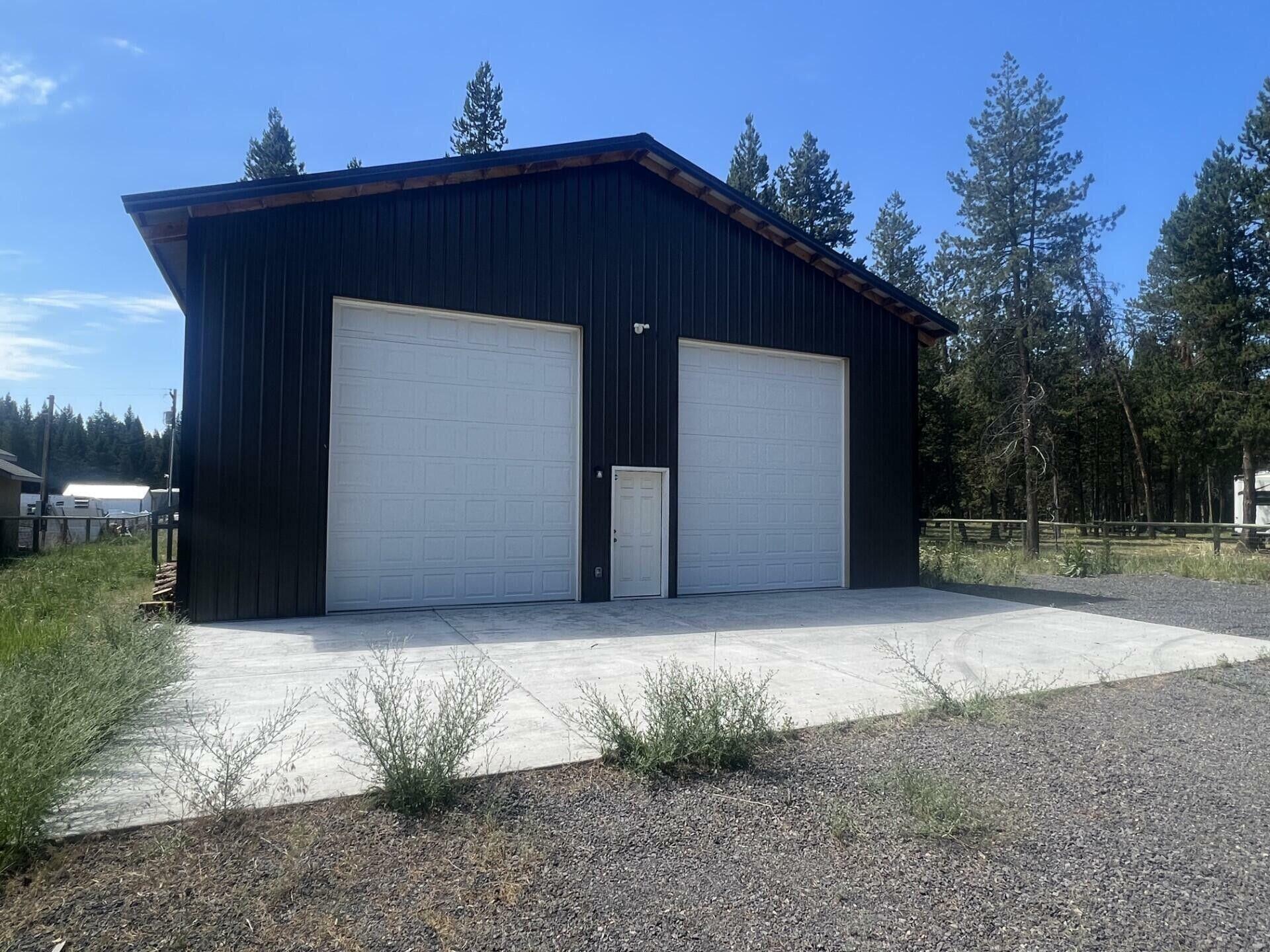 Property Photo: 16963 Downey Road OR 97707