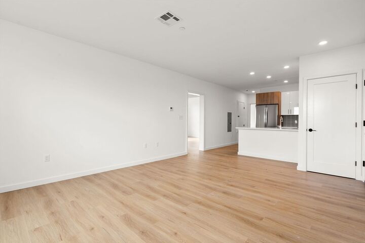 Property Photo: 40 Centre St 401 MA 02446