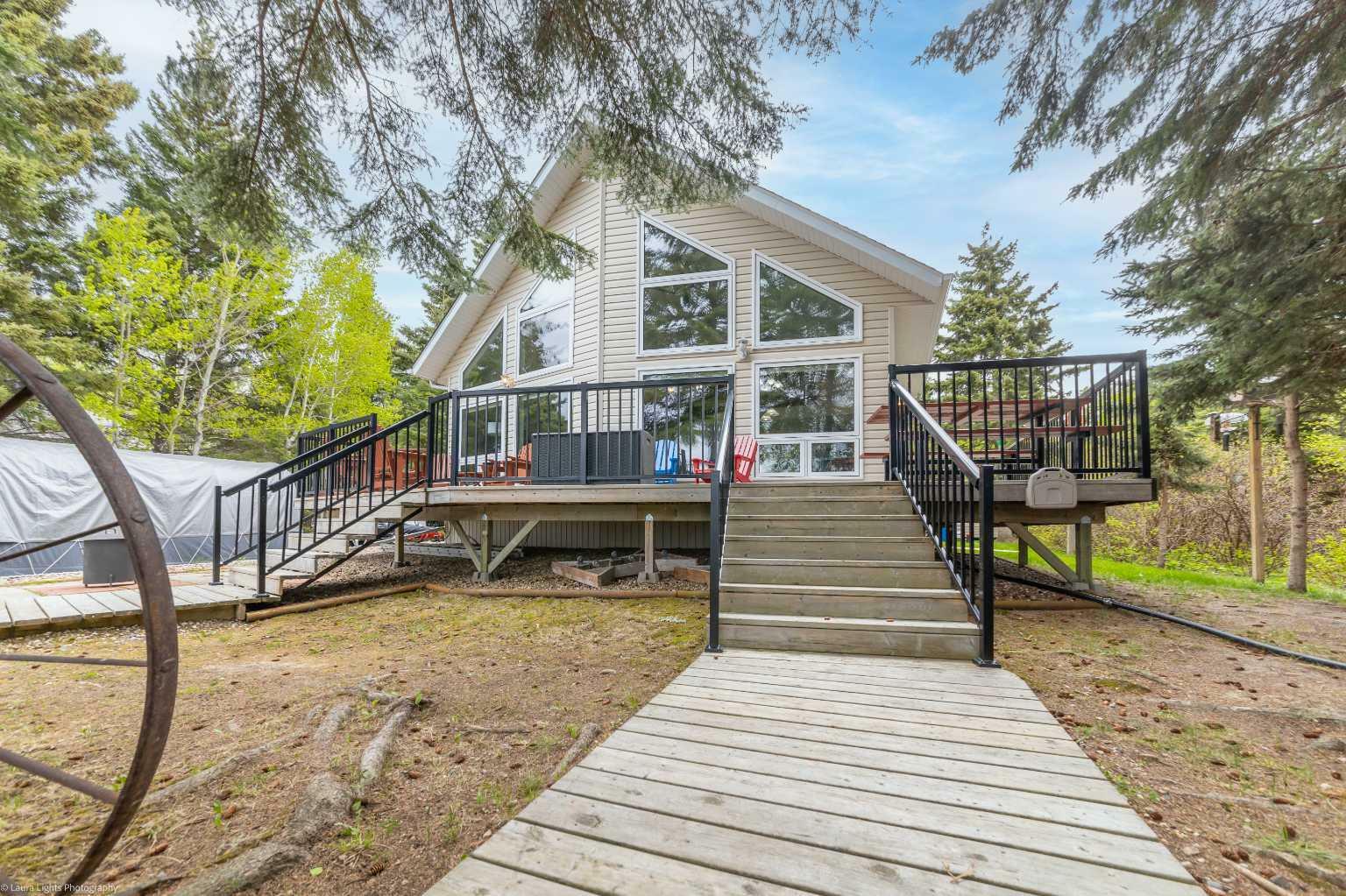 Property Photo: 1716 Neumann Crescent SK S0M 1J0