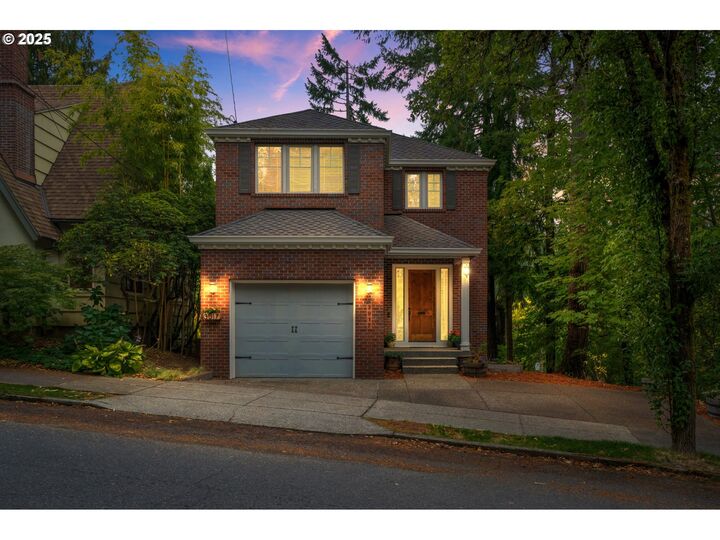 Property Photo: 3017 SW Fairview Blvd OR 97205