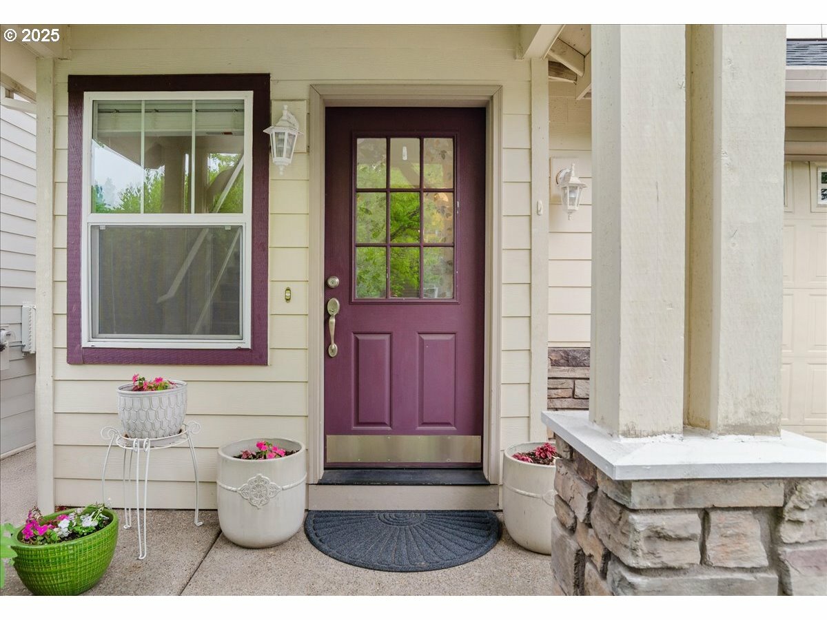 Property Photo: 16785 SW 133rd Ter OR 97224