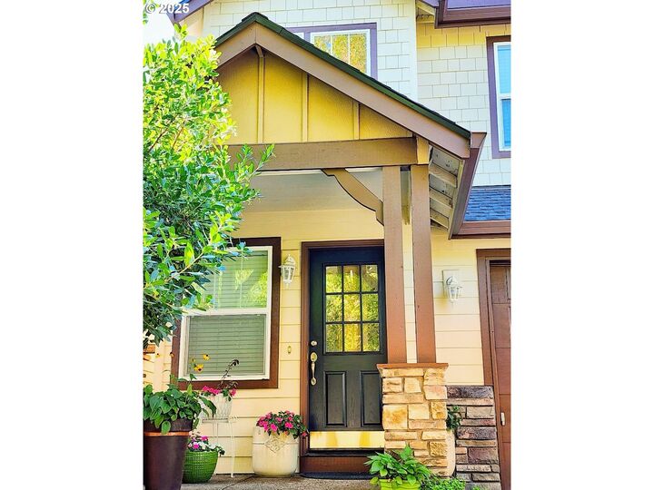 Property Photo:  16785 SW 133rd Ter  OR 97224 