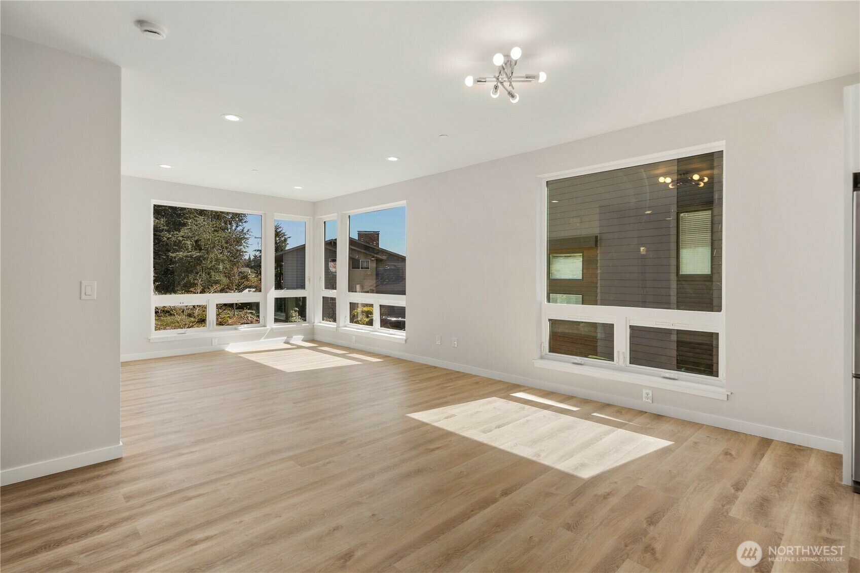 Property Photo:  18115  65th Avenue NE 101  WA 98028 