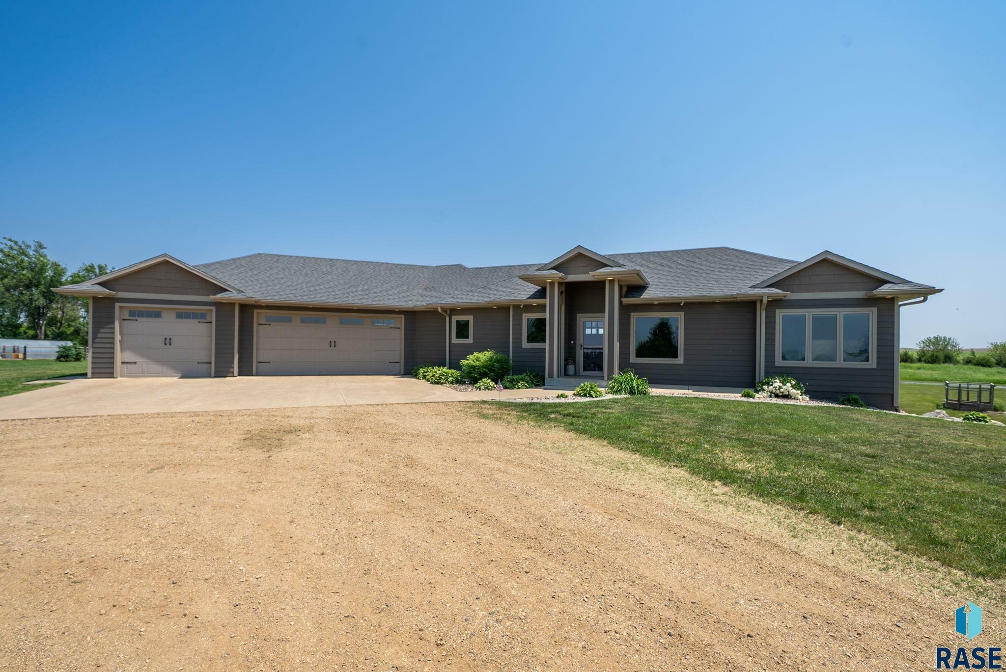 Property Photo: 25658 455th Ave SD 57048-6200
