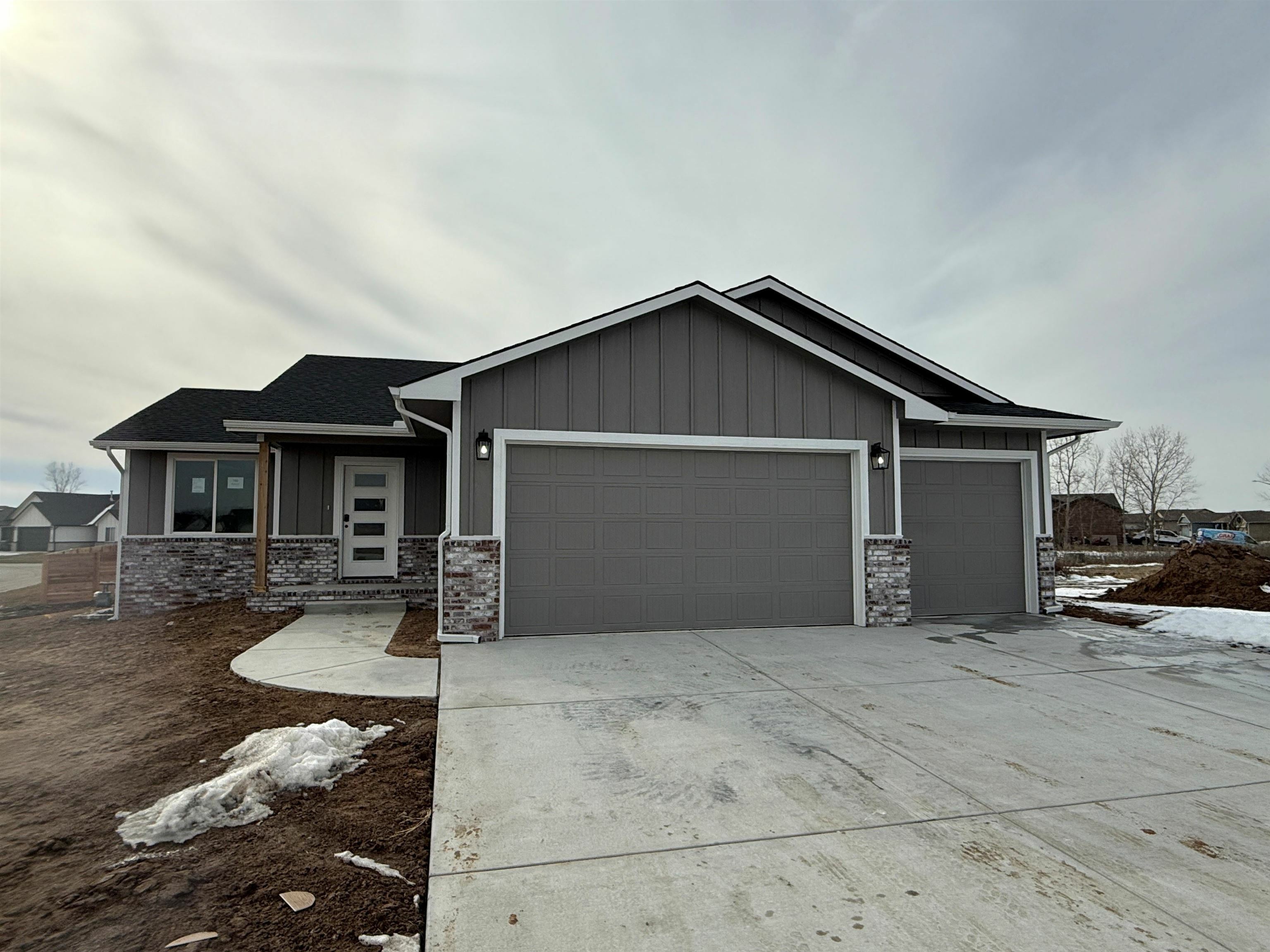 102 E Poplar Court  Goddard KS 67052 photo