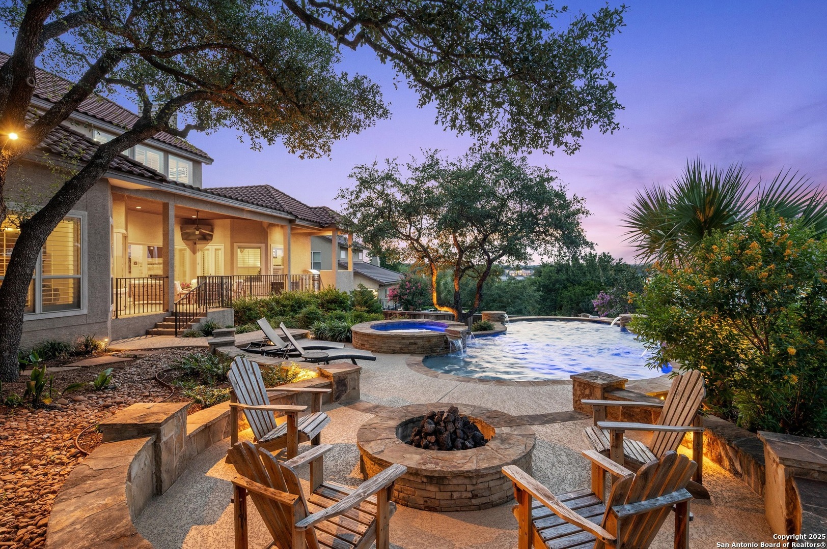 Property Photo: 102 Champions View TX 78258