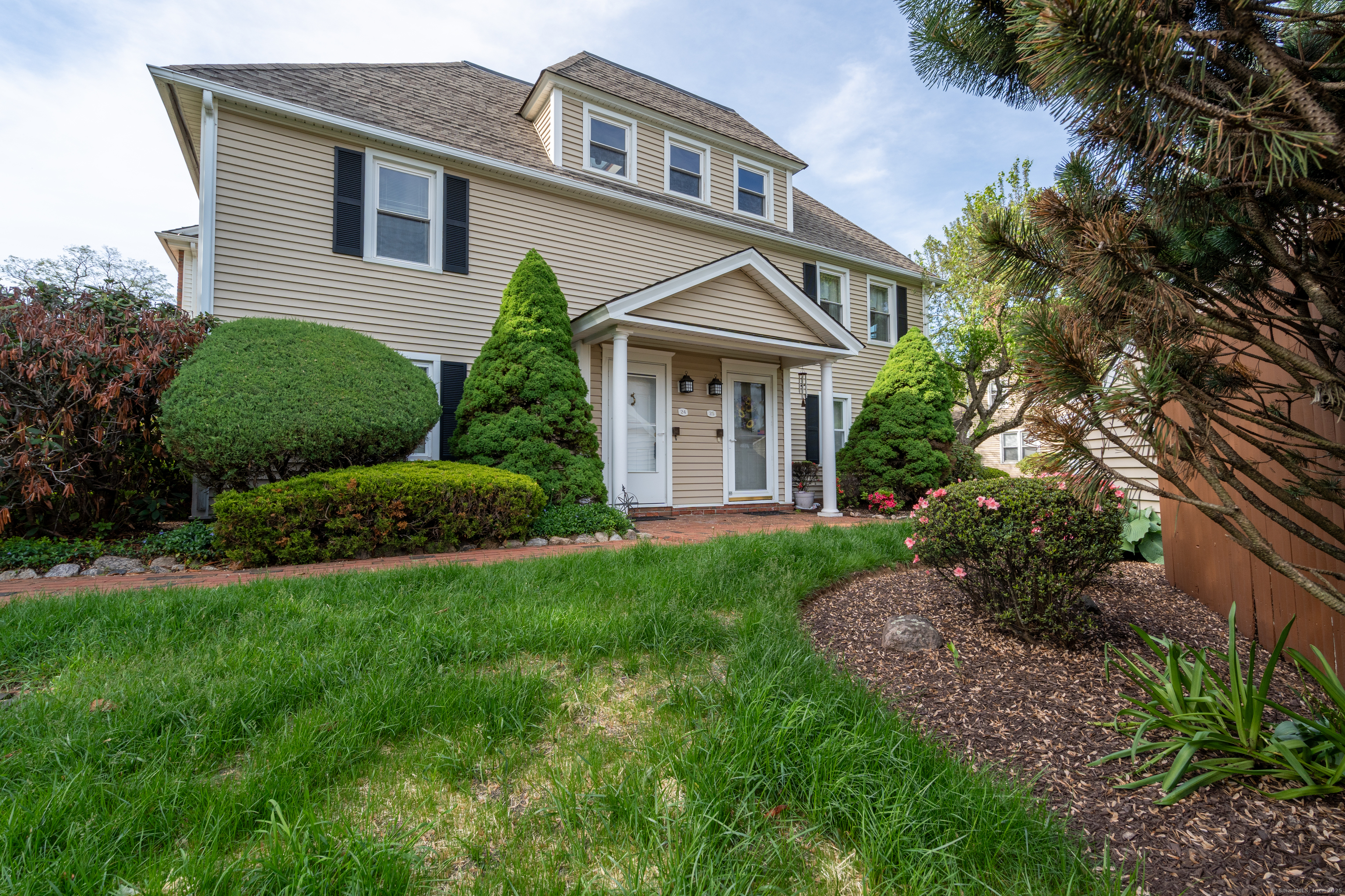 Property Photo: 1 East Hayestown Road 24 CT 06811