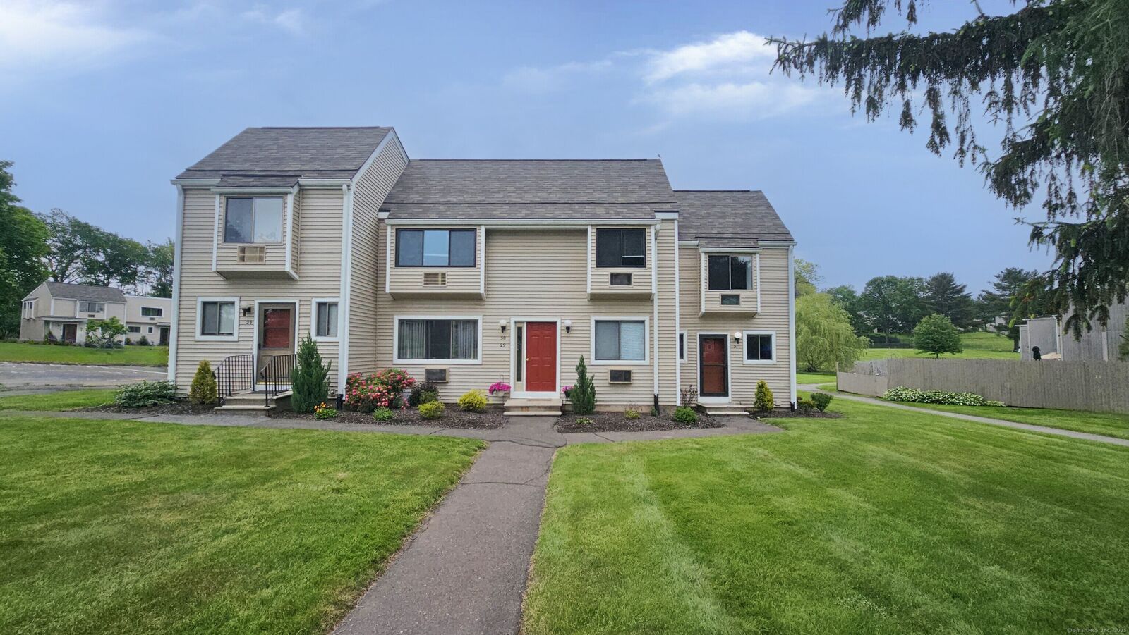 Property Photo:  31 Regis Drive 31  CT 06450 