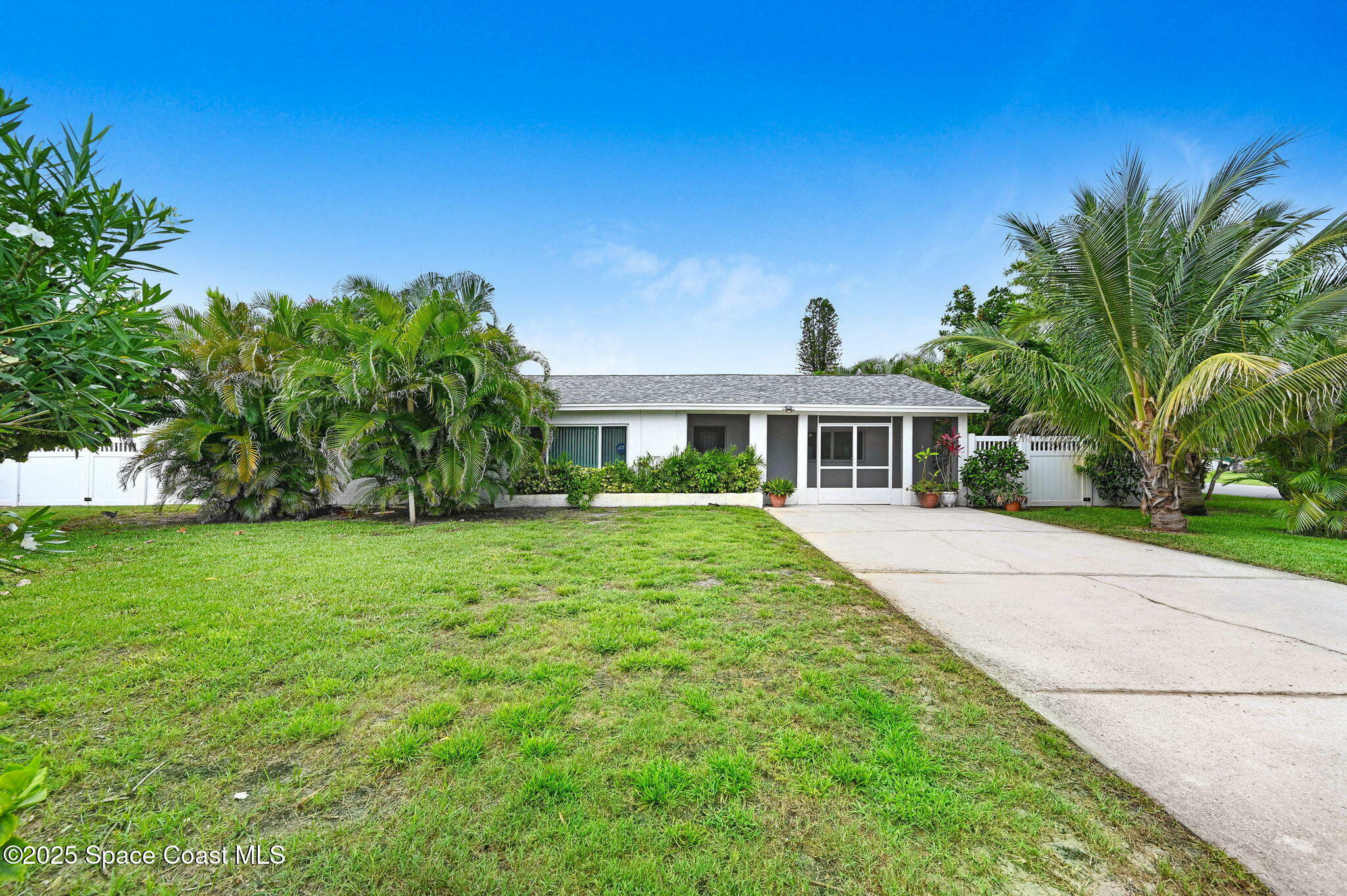 Property Photo: 2150 N Shannon Avenue FL 32903