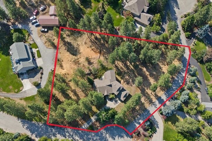 Property Photo: 14410 E 45th Ct WA 99037