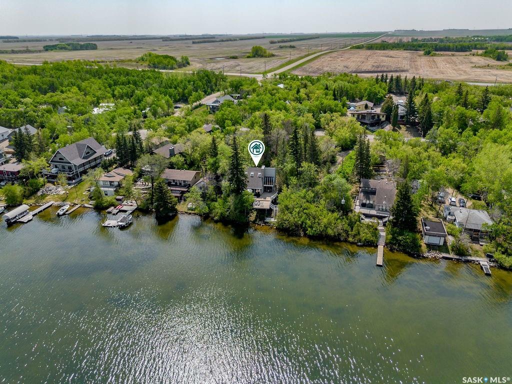 Property Photo: 93 Crescent Avenue SK S0K 4P0
