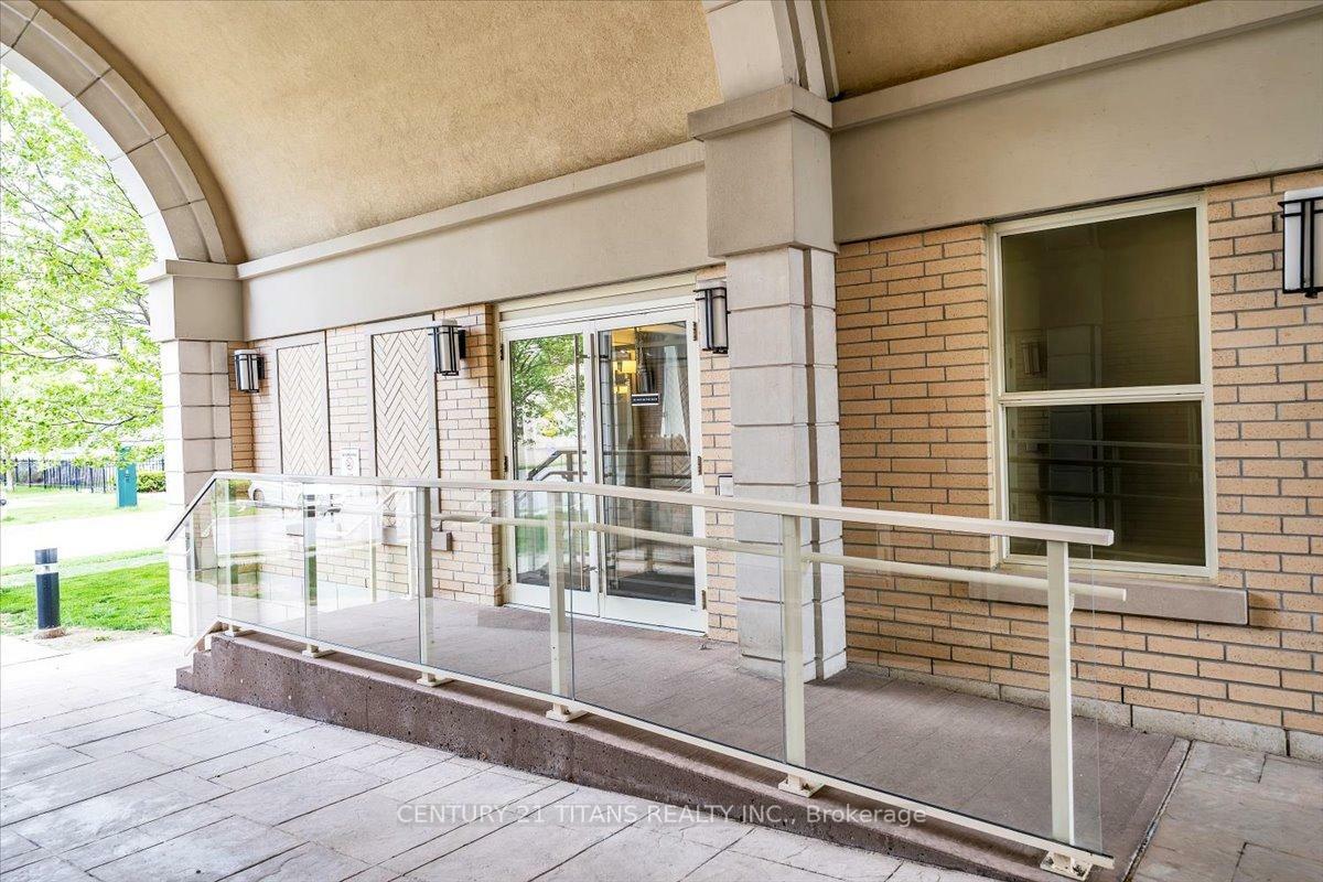 Property Photo: 28 Prince Regent Street 327 ON L6C 0V5