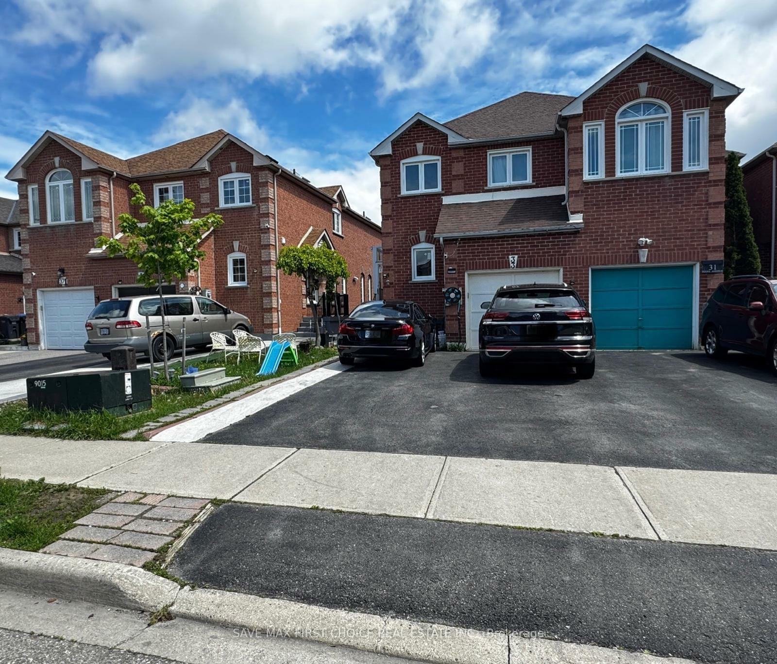 Photo de la propriété: 33 Piane Avenue ON L6Y 4X8