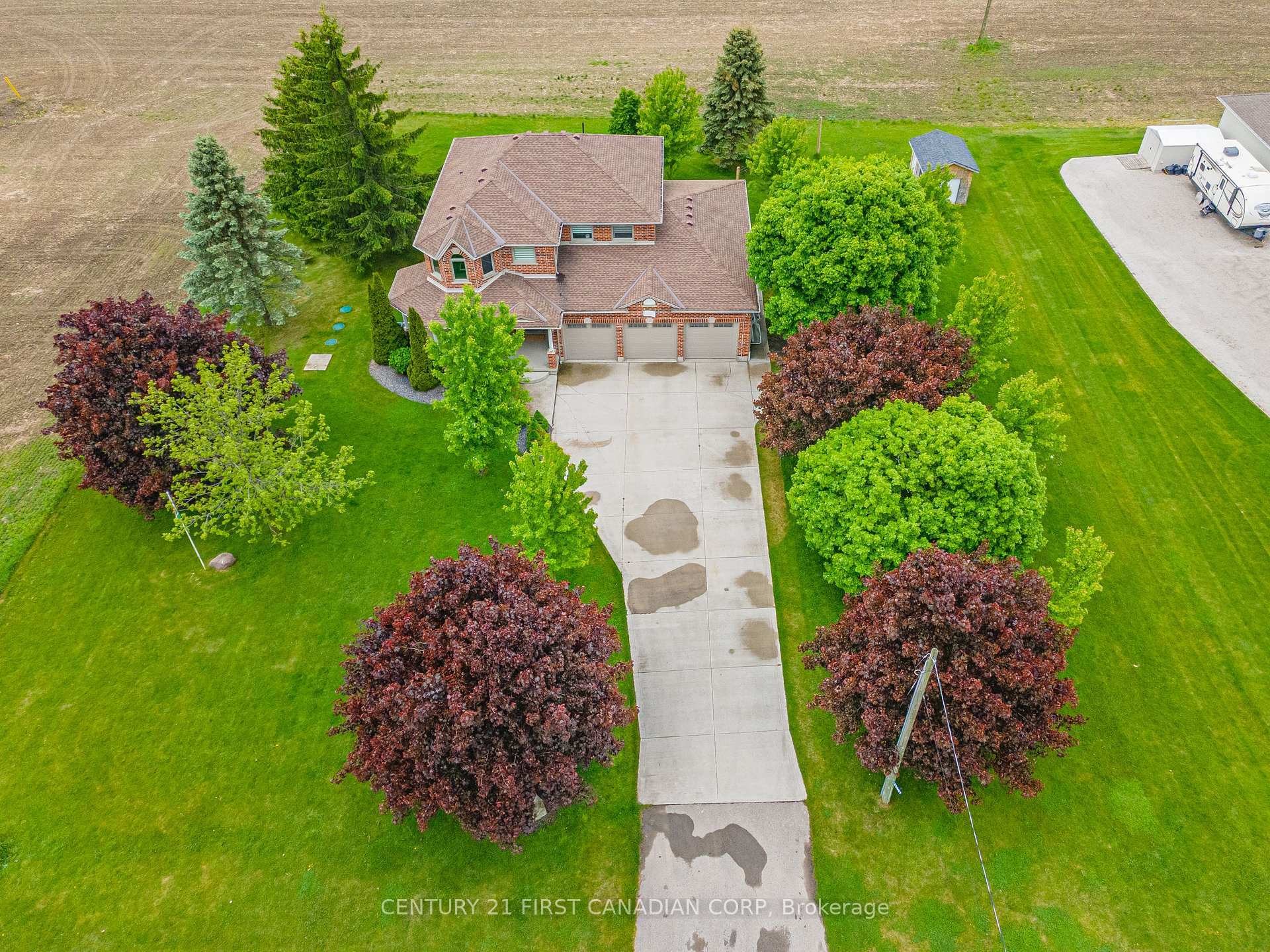 Property Photo: 23887 Denfield Road ON N0M 1P0