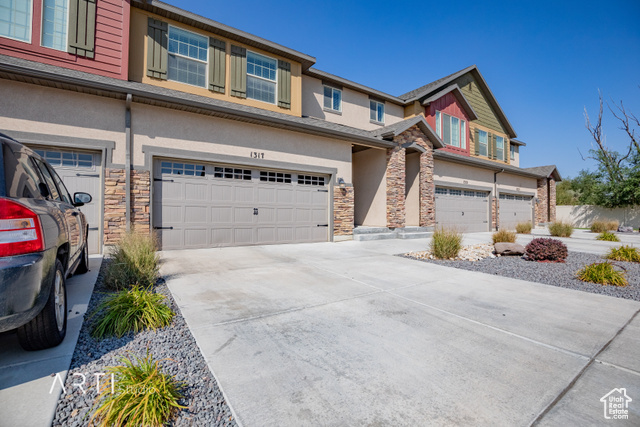 Property Photo: 1317 N Silver Crest Dr E UT 84045