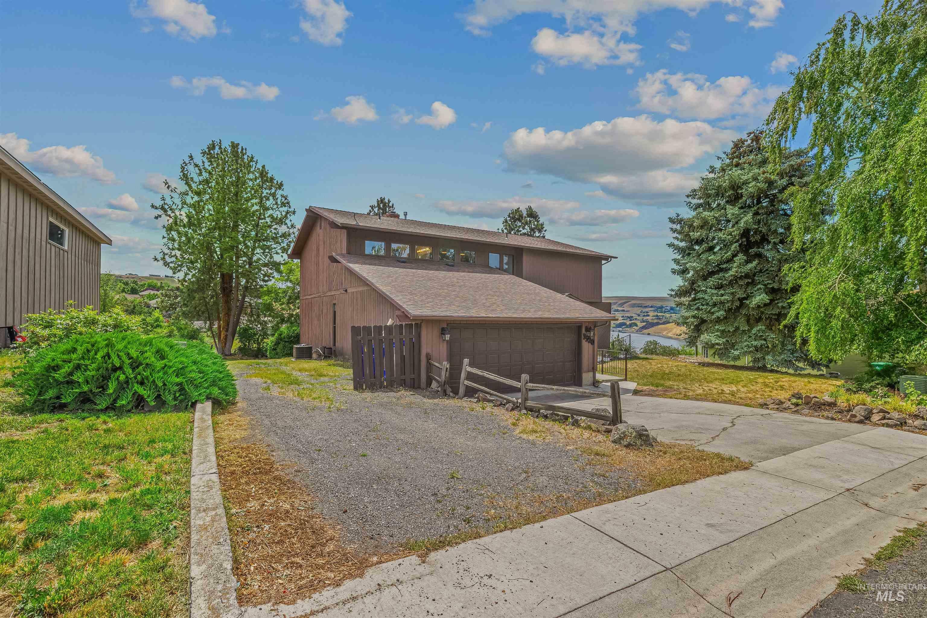 Property Photo: 3520 Country Club Dr. ID 83501