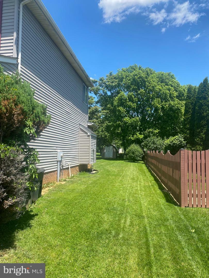 Property Photo: 268 Oakmont Drive WV 25414
