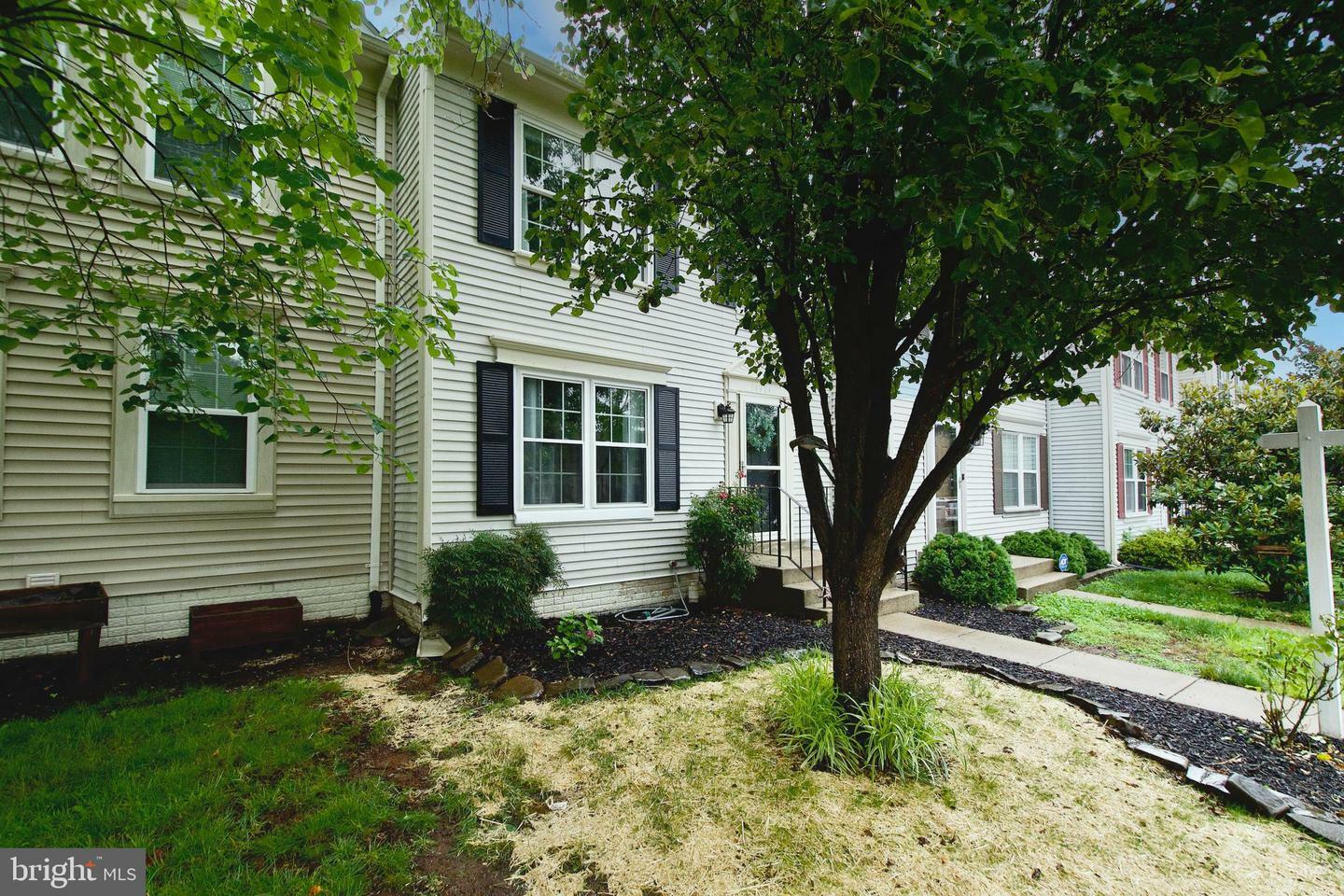 Property Photo:  14984 Cheyenne Way  VA 20169 
