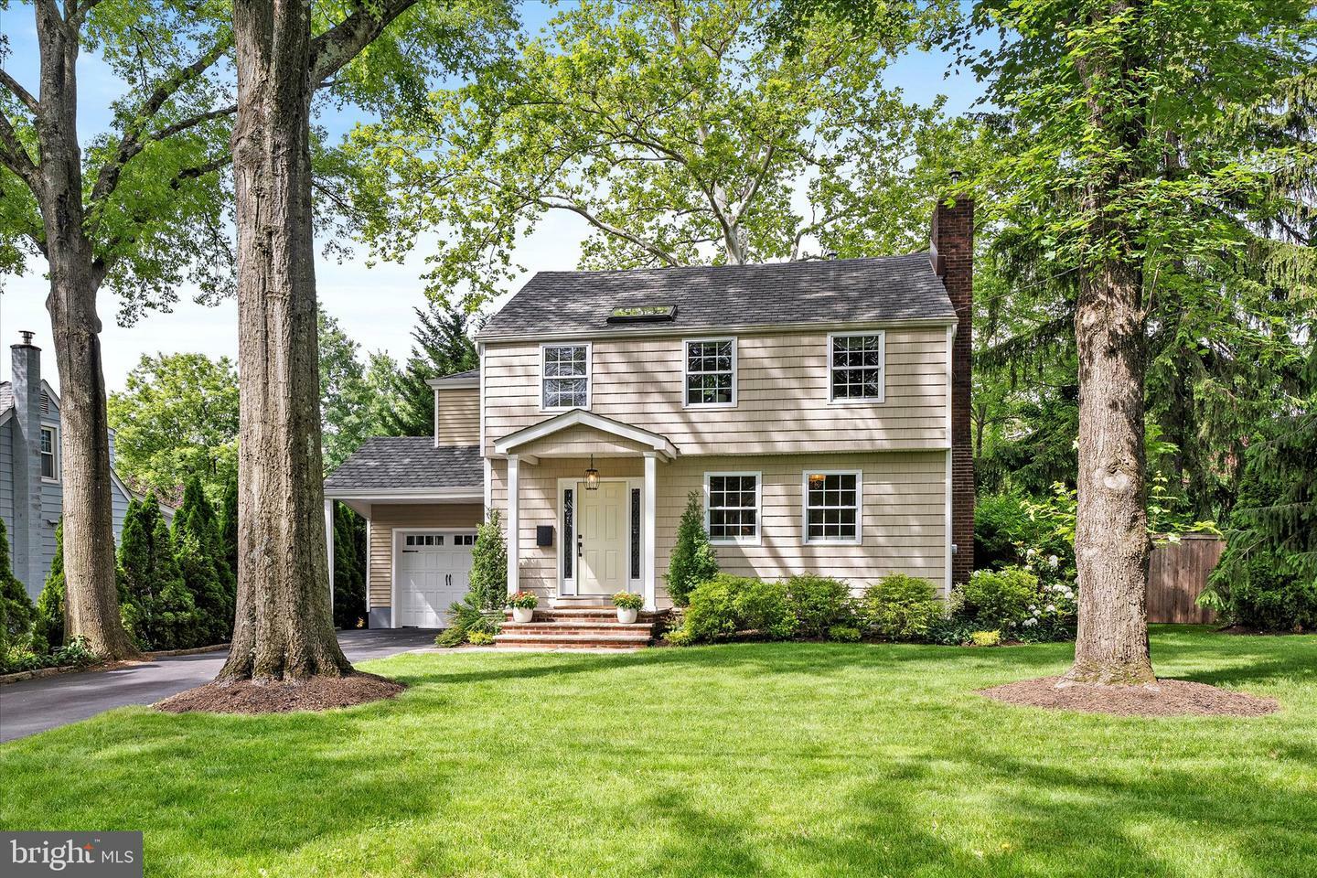 14 Tee Ar Place  Princeton NJ 08540 photo