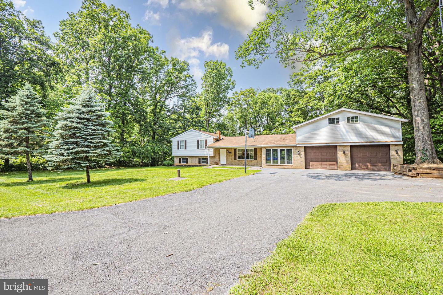 Property Photo: 165 Chesley Drive WV 25419