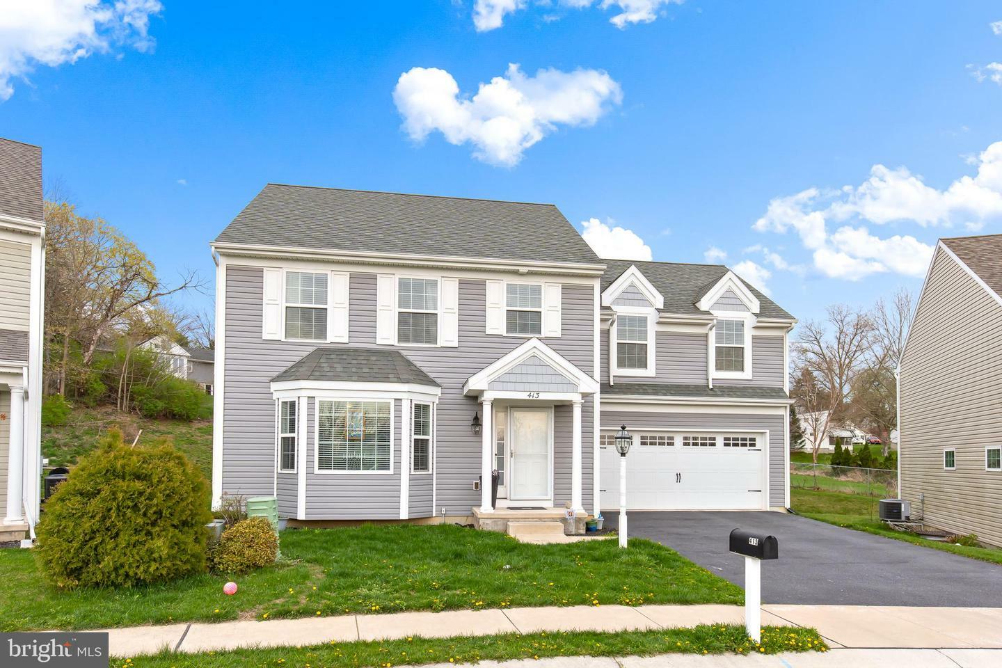 Property Photo: 413 Joy Circle PA 17540