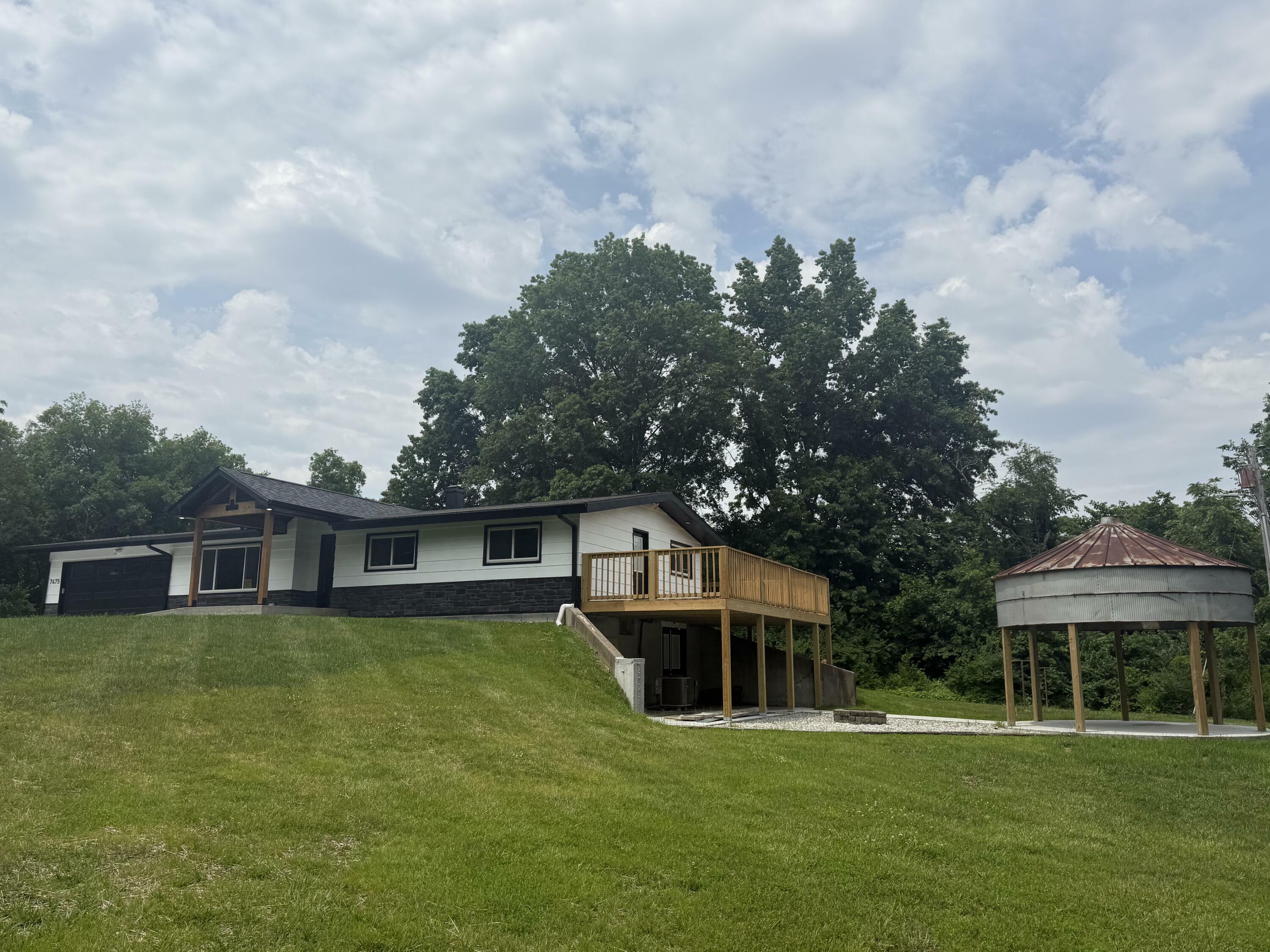 Property Photo:  7475 E Lost Woods Ln  MO 65240 