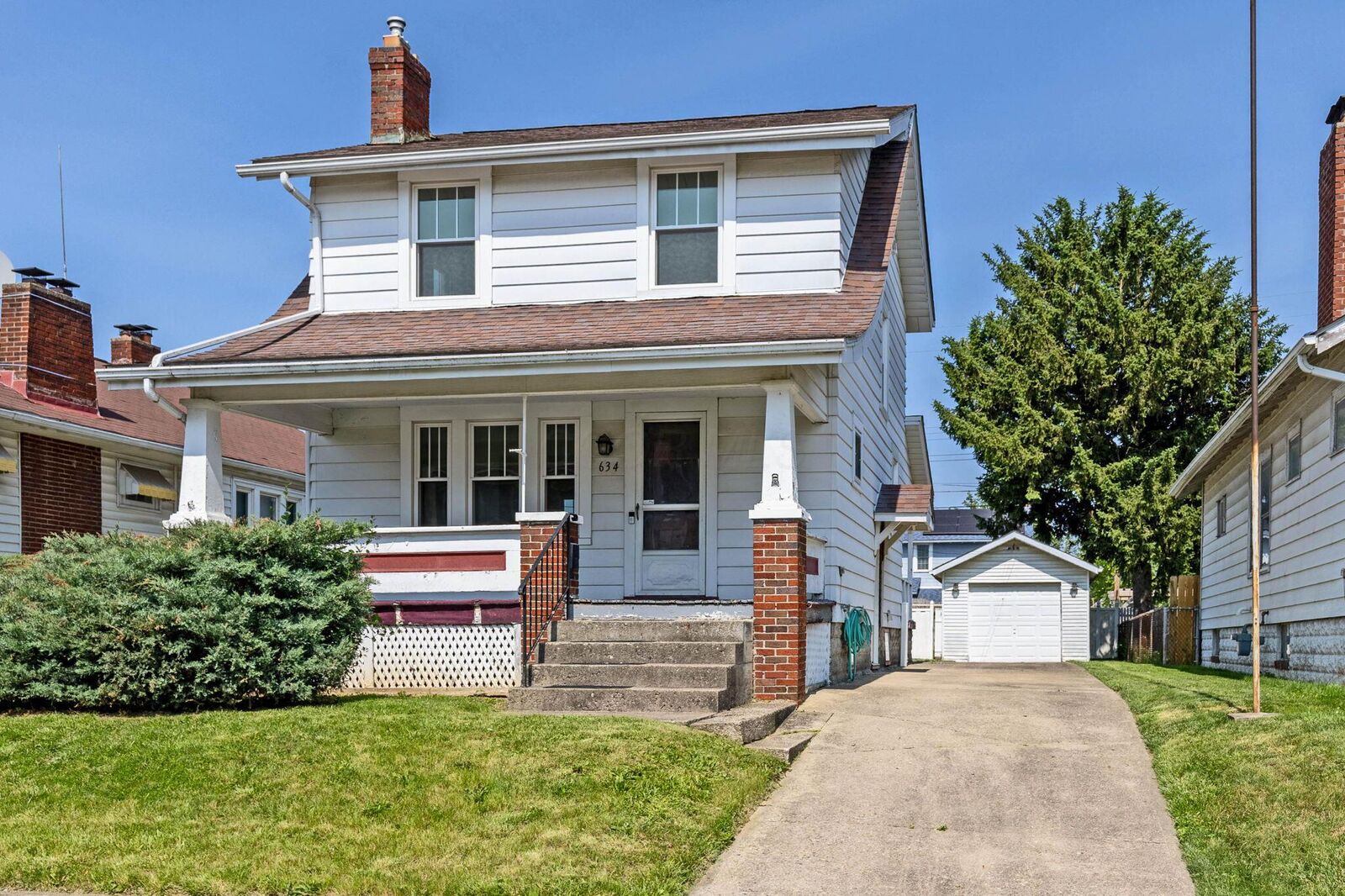 Property Photo: 634 Nashoba Avenue OH 43223