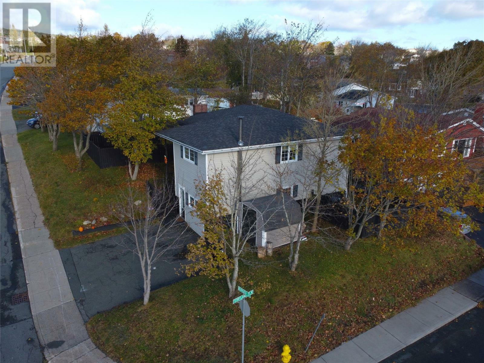 Photo de la propriété: 16 Burgeo Street NL A1E 3T3