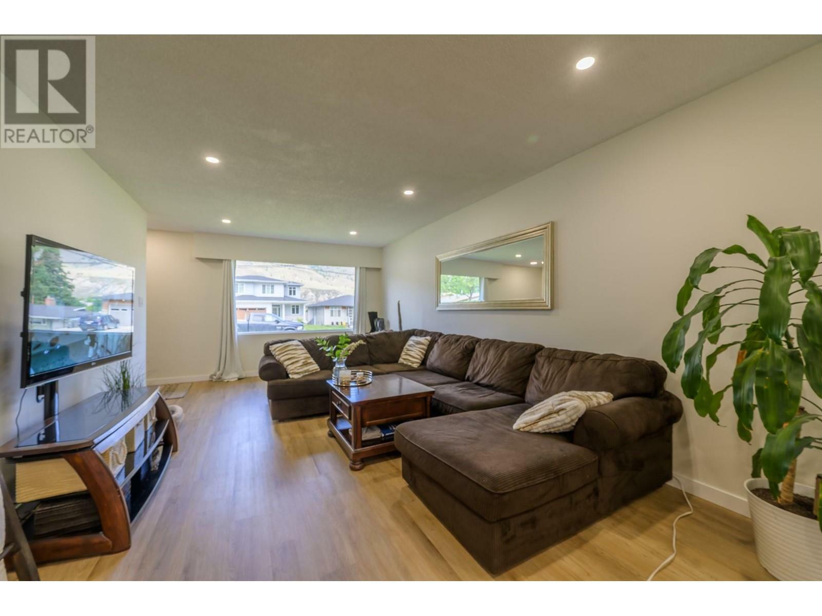 Property Photo: 2257/2259 Valleyview Drive BC V2C 4C8