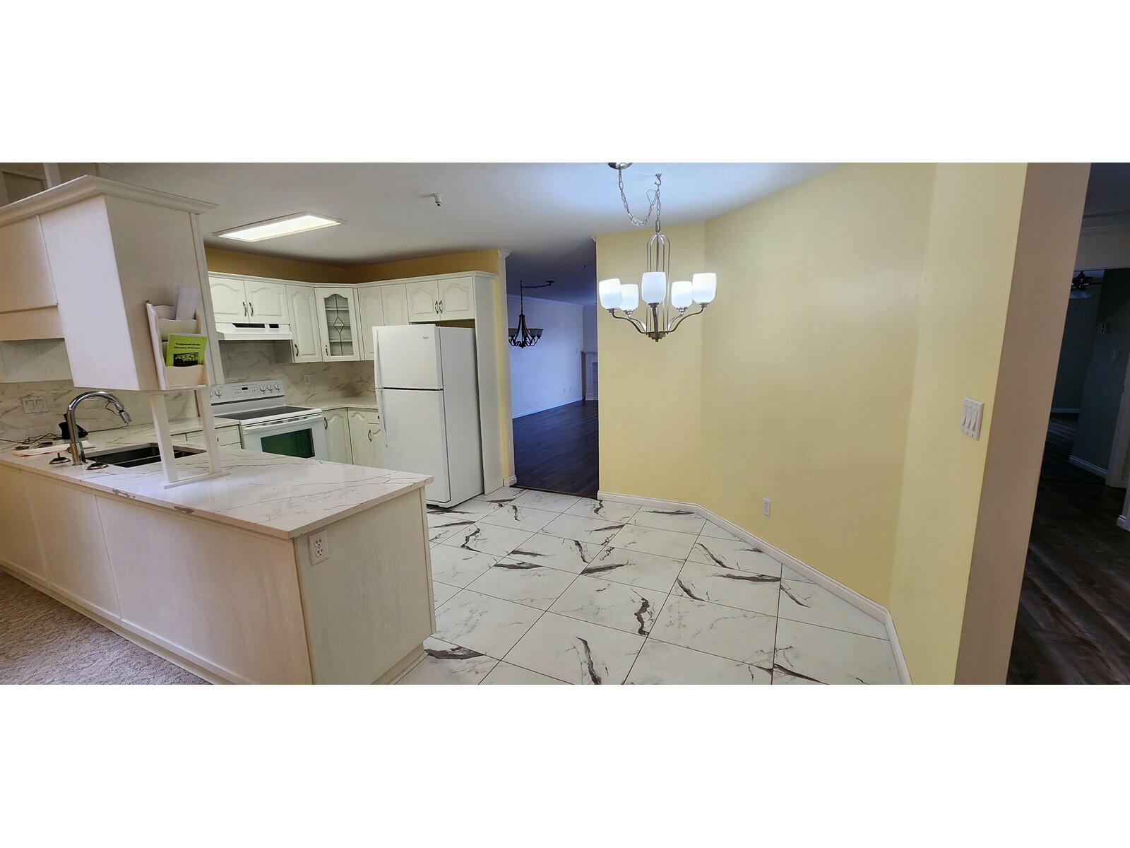 Property Photo: 2626 Countess 411 BC V2T 2V7