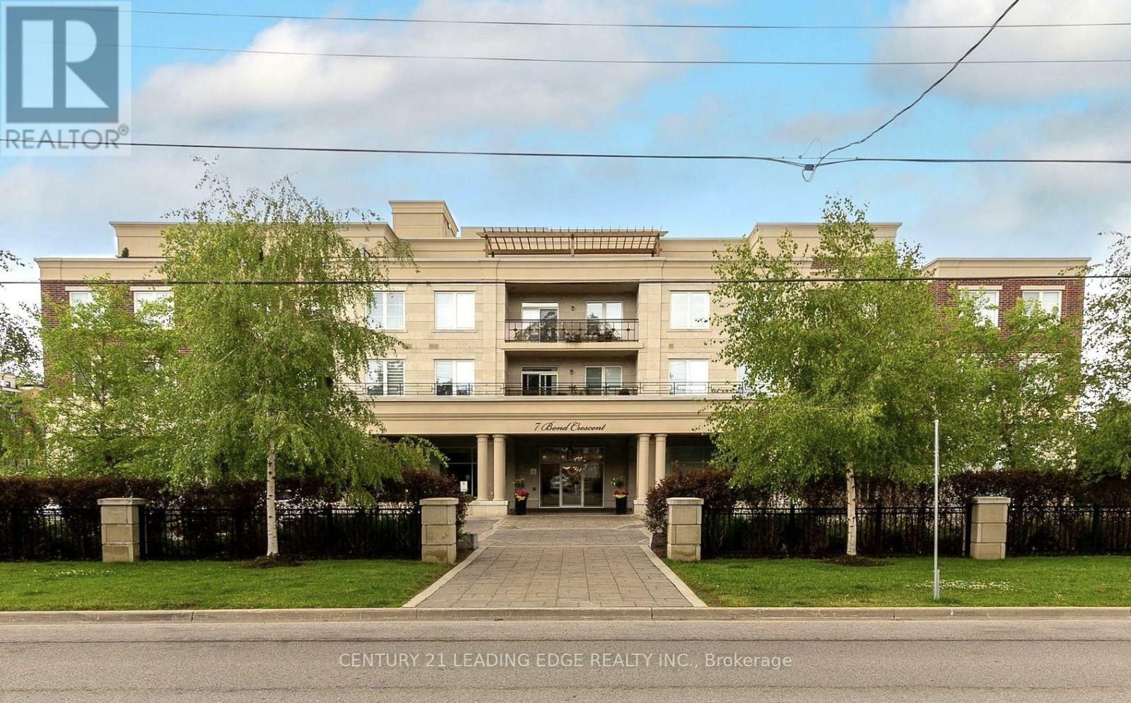 Property Photo: 7 Bond Crescent 325 ON L4E 1E6