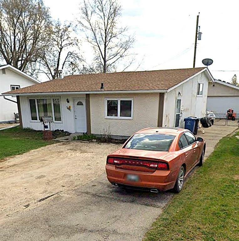 Property Photo: 60 Vincent Massey Boulevard MB R2J 2A9