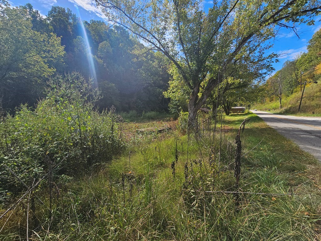 Property Photo:  7841 Hwy 1690  KY 41230 