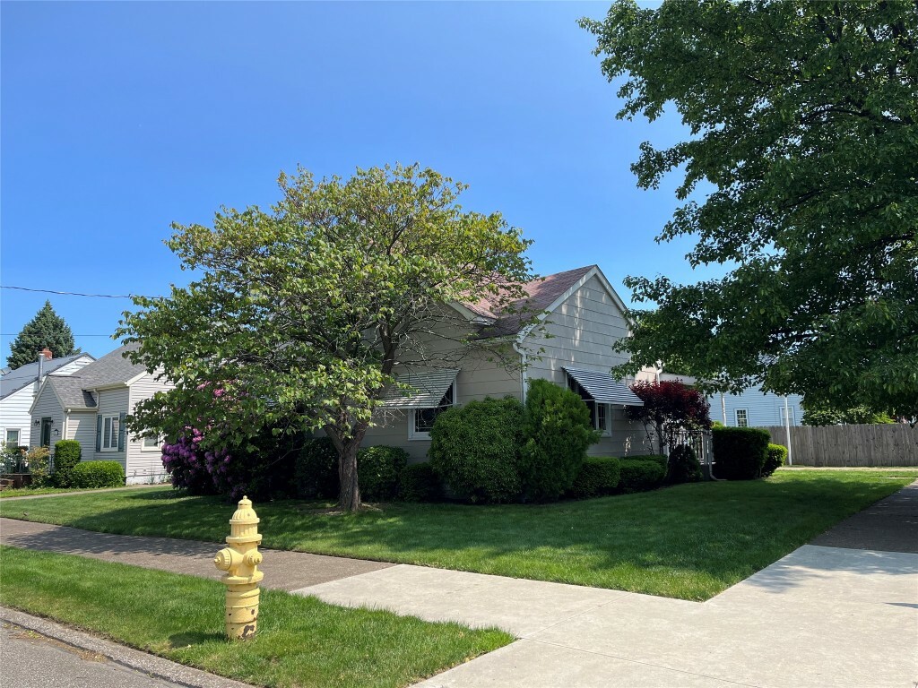 Property Photo:  1360 W 35th Street  PA 16508 