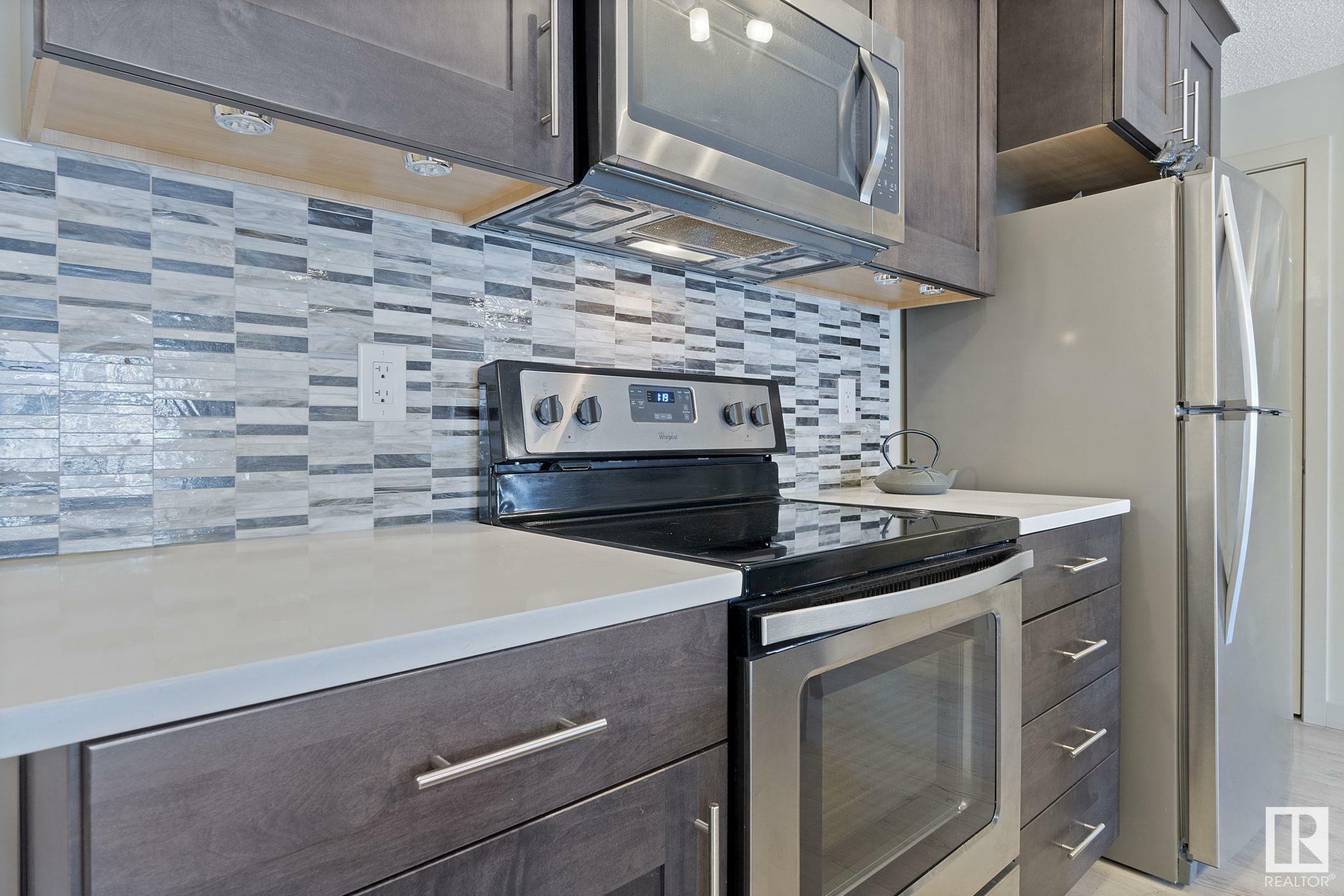 Photo de la propriété: 4008 Savaryn Drive SW 305 AB T6X 2E5