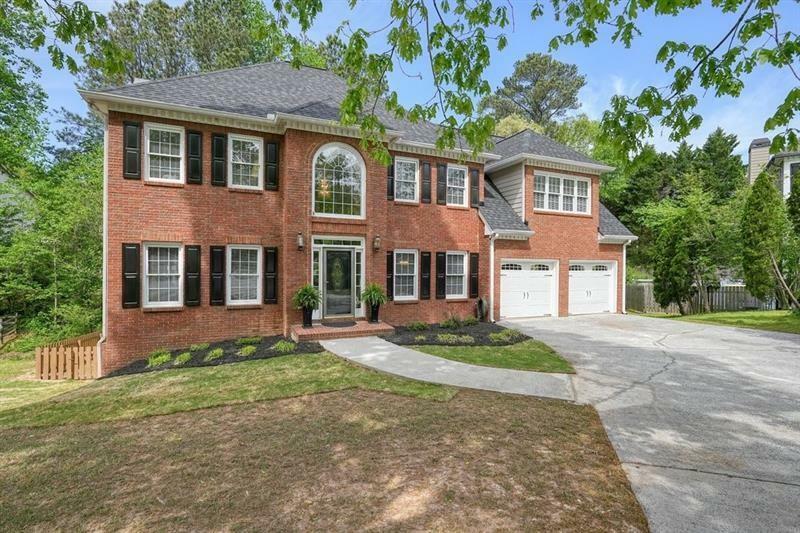 Property Photo: 3130 Crestmont Way NW GA 30152