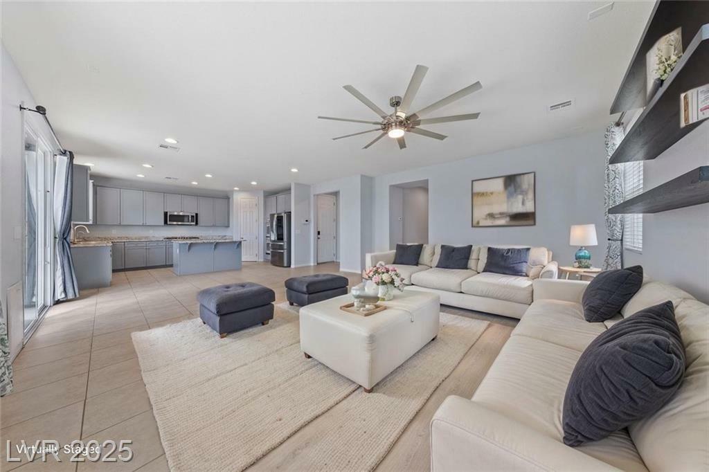 Property Photo: 10373 Northern Hills Avenue NV 89166