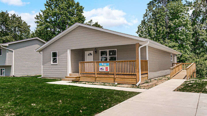 Property Photo: 2853 Riverwalk Street IN 46405