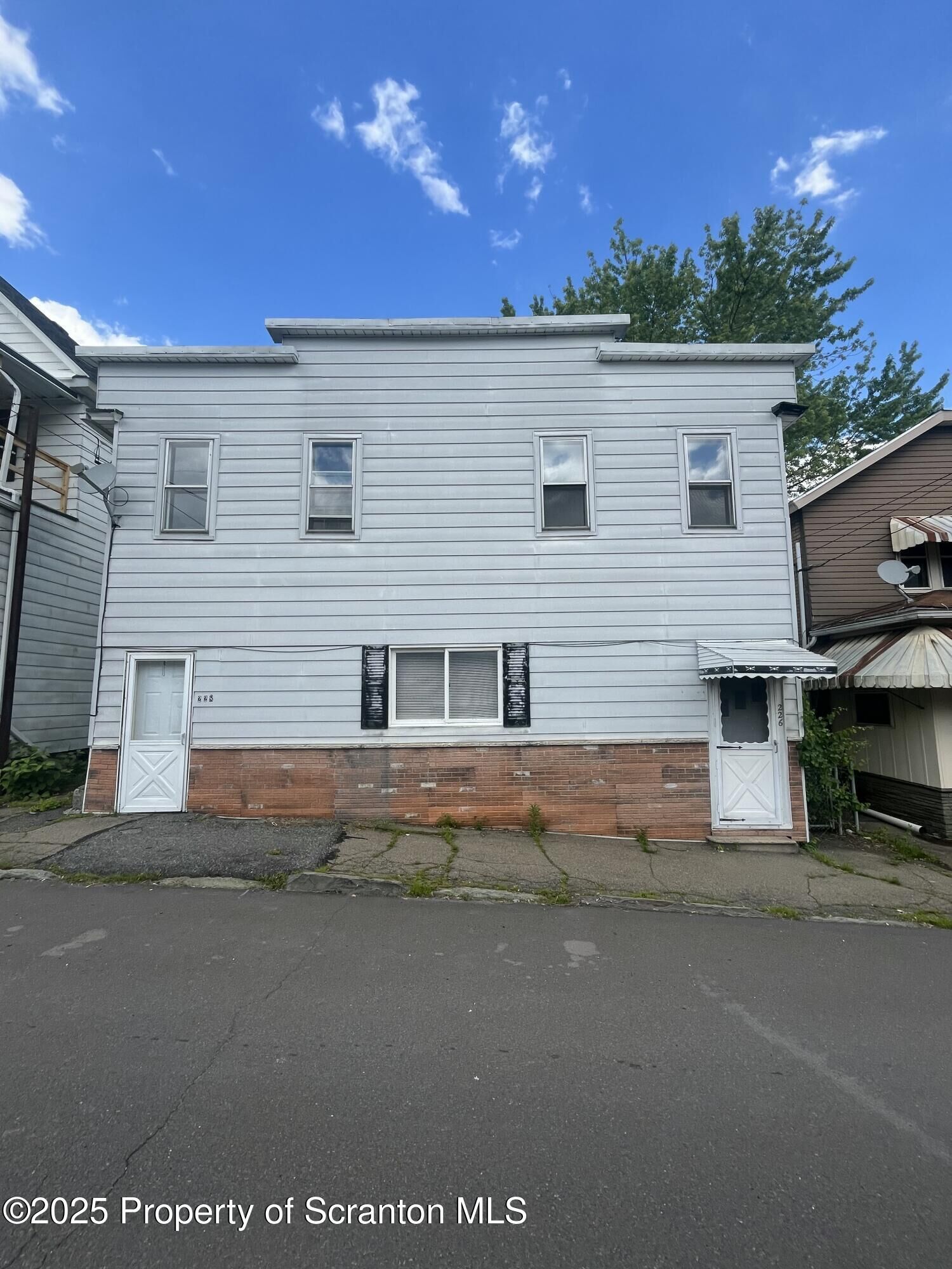 Property Photo: 228 Union Street Left PA 18517