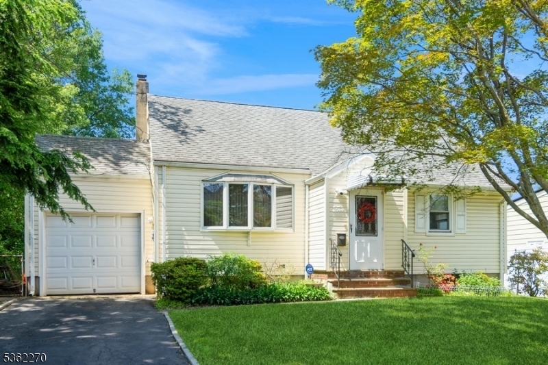 5 Berkley Blvd  Woodbridge Twp. NJ 08830 photo
