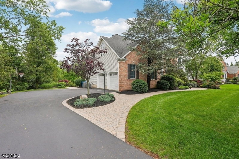 Property Photo: 9 Labaw Way NJ 08502