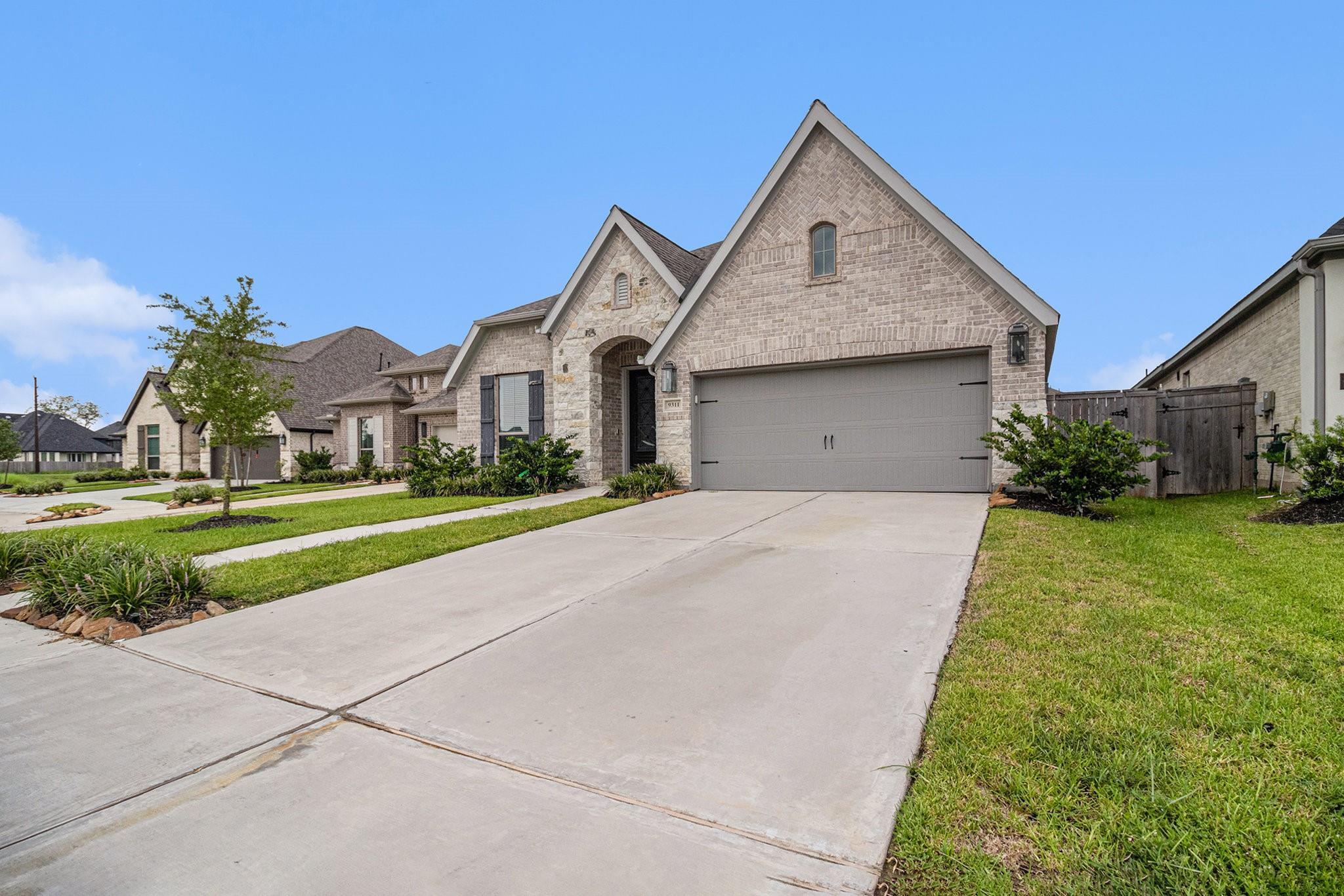Property Photo:  9311 Crescent Mill Drive  TX 77459 