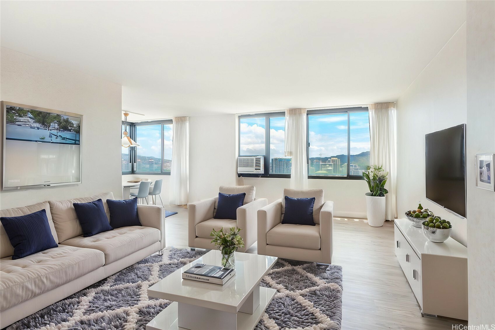 343 Hobron Lane 4302  Honolulu HI 96815 photo